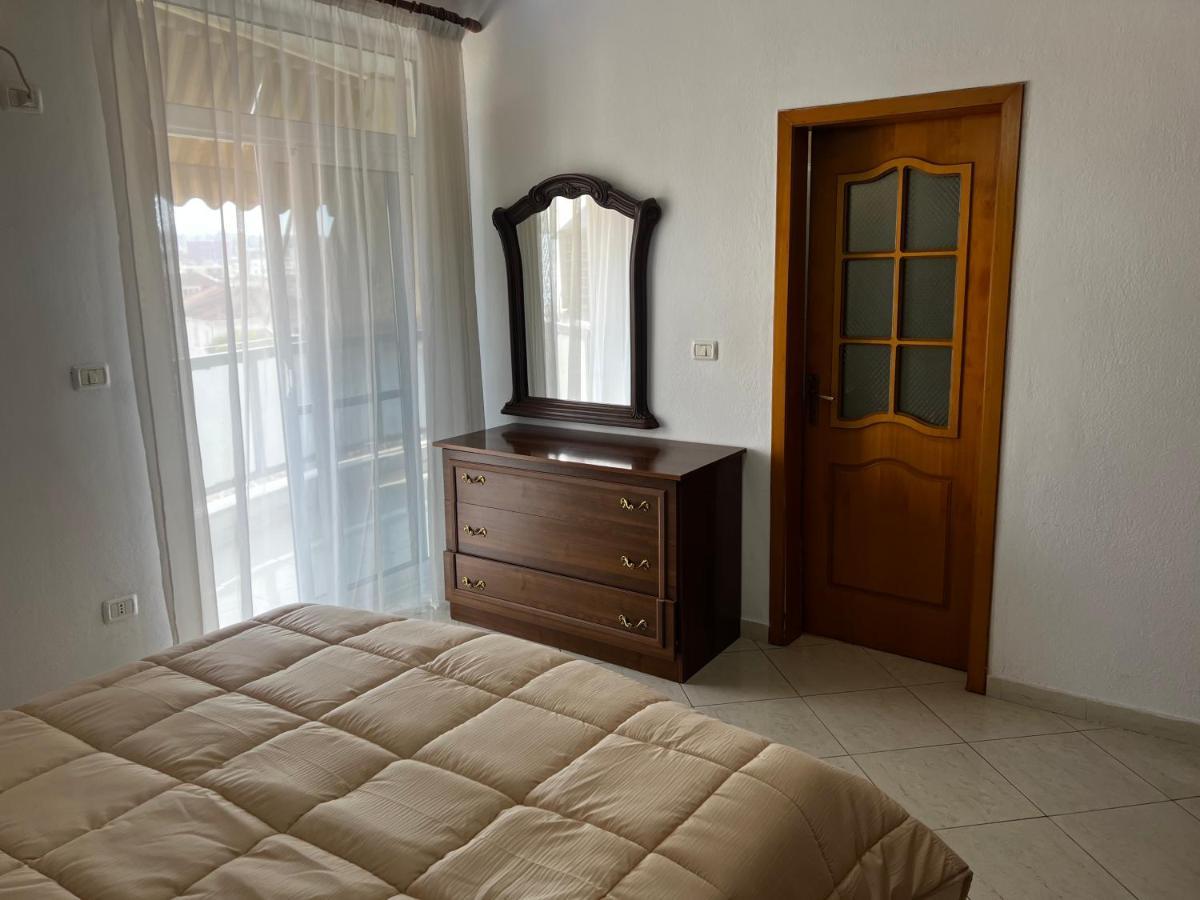 City Central Apartment 2 Tirana Exterior foto